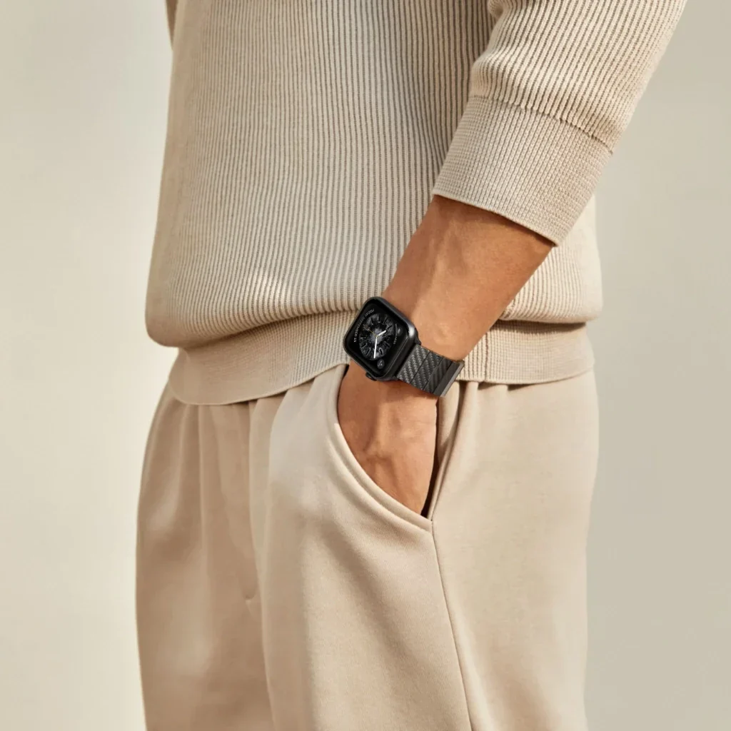 سوار ألياف الكربون لـ Apple Watch - Image 8